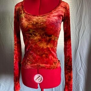 Betsy Johnson Velvet long sleeve top